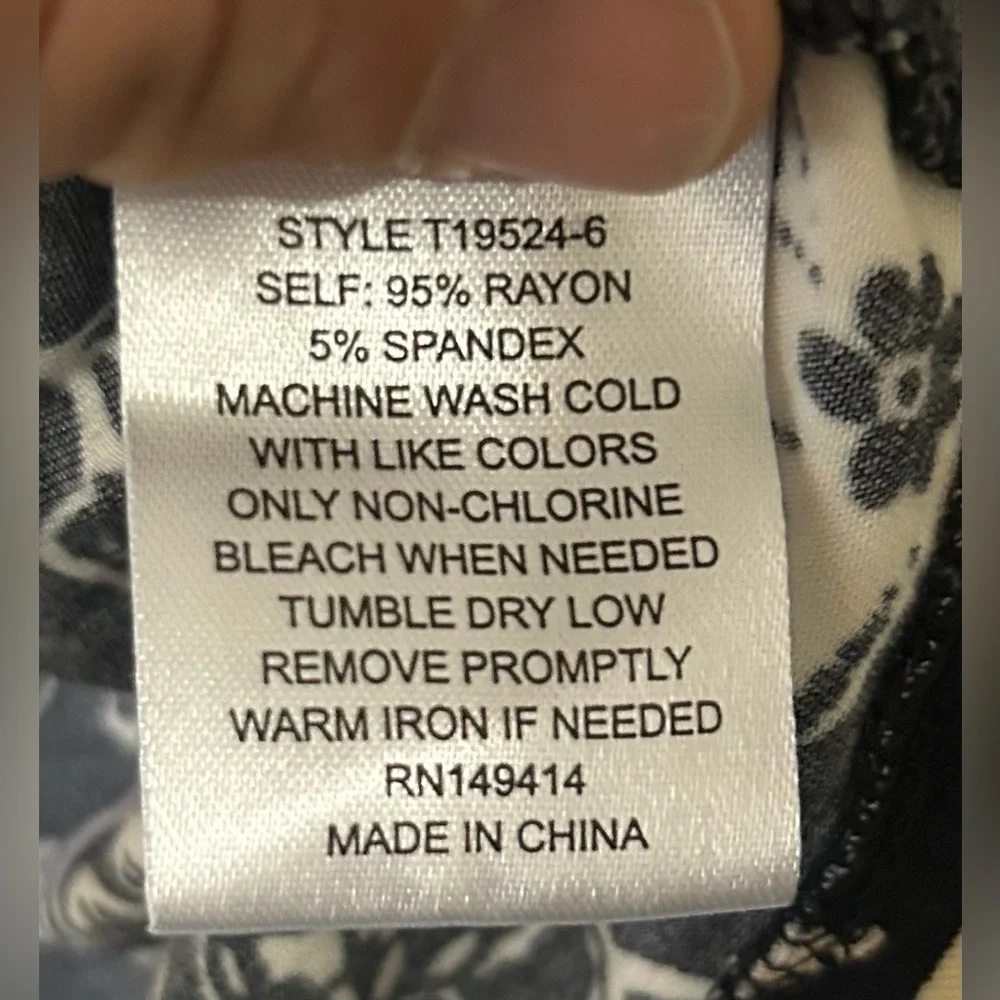 Johnny Was Black and Cream Floral Blouse - Picture 4 of 4